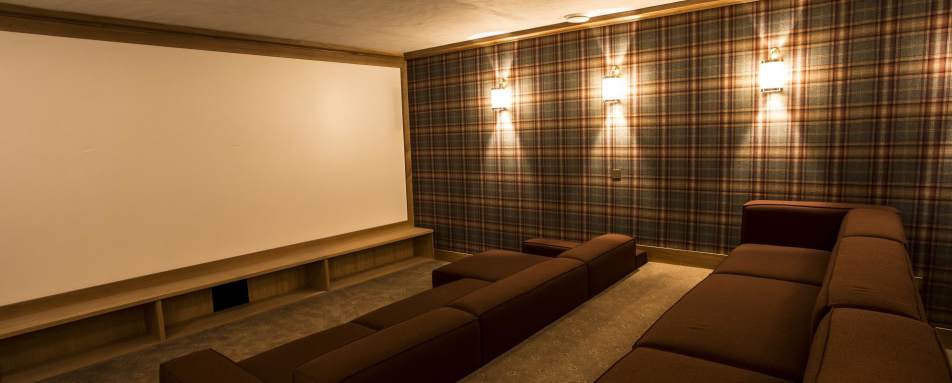 Cinema room, Chalet Chene - La Mourra